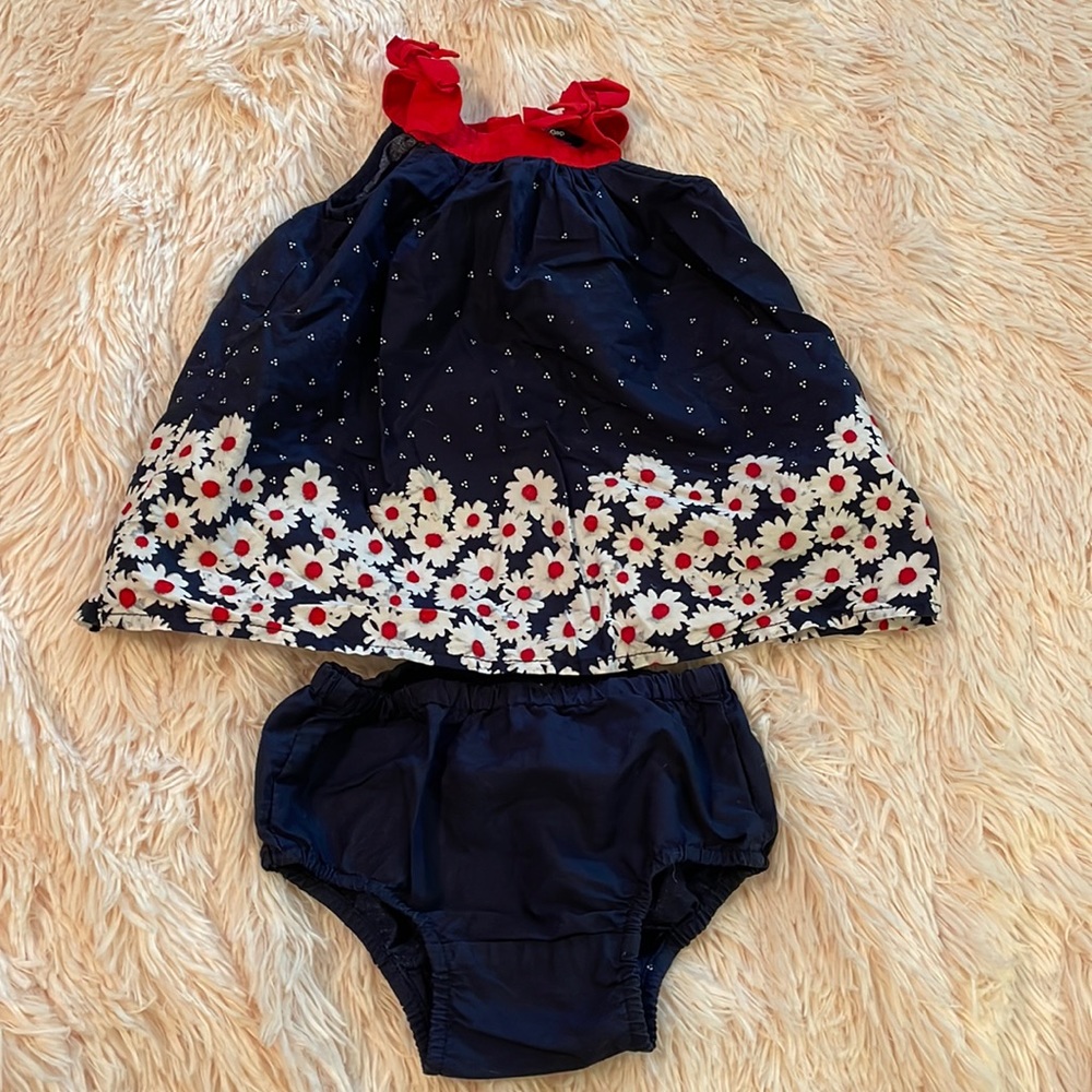 GAP Baby Girl Dress w/ bloomers.